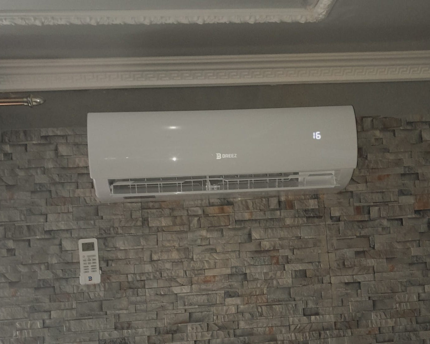 Air Conditioner 12000BTU Breez Installed in Durban